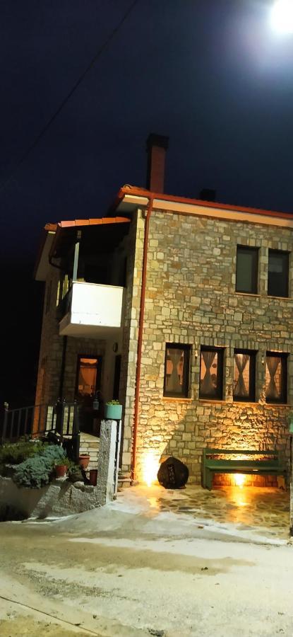 Guesthouse Petrino Pezoúla المظهر الخارجي الصورة