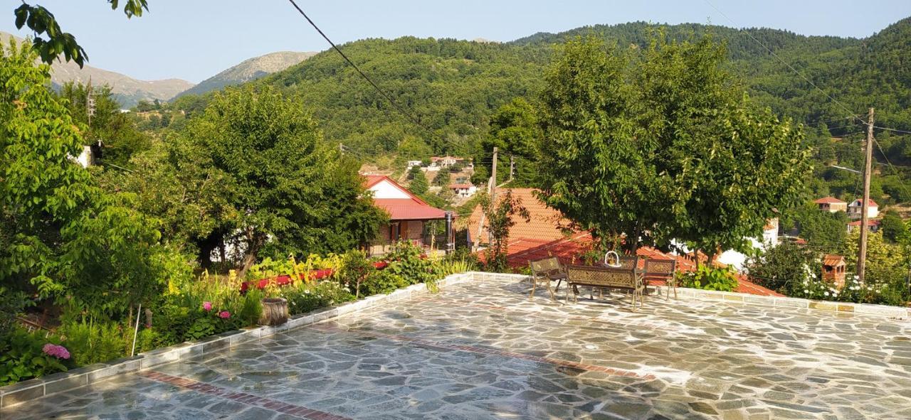 Guesthouse Petrino Pezoúla المظهر الخارجي الصورة