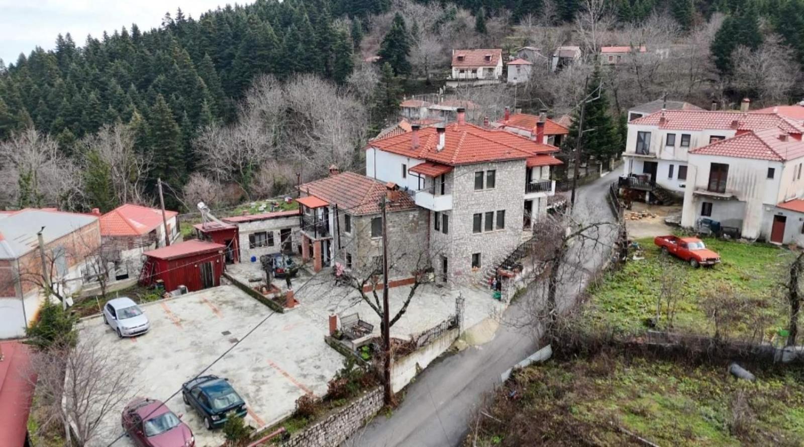 Guesthouse Petrino Pezoúla المظهر الخارجي الصورة